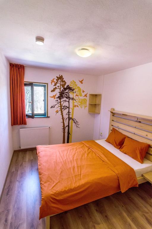 Activ Parc Hotel Negresti Ngoại thất bức ảnh