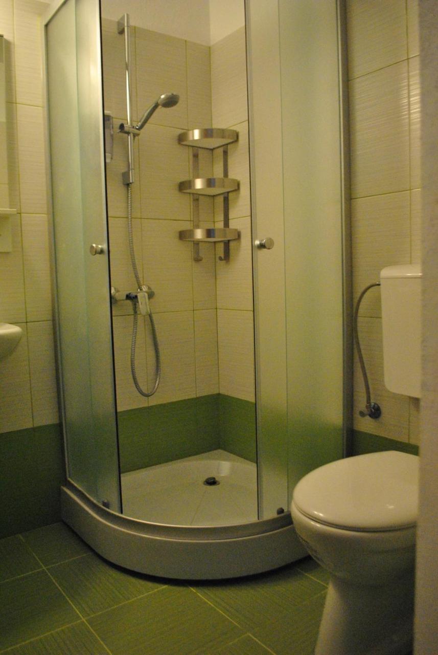 Activ Parc Hotel Negresti Ngoại thất bức ảnh